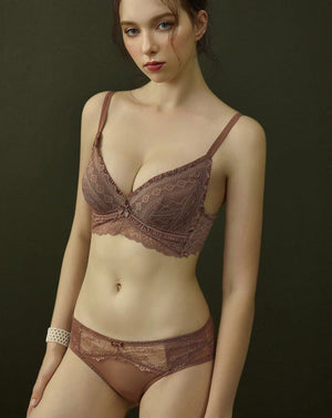 Classic Charm Lace Lingerie Set - Brown - Risette 