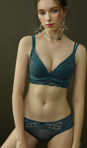 Classic Charm Lace Lingerie Set - Brown - Risette 