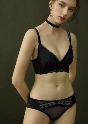 Classic Charm Lace Lingerie Set - Brown - Risette 
