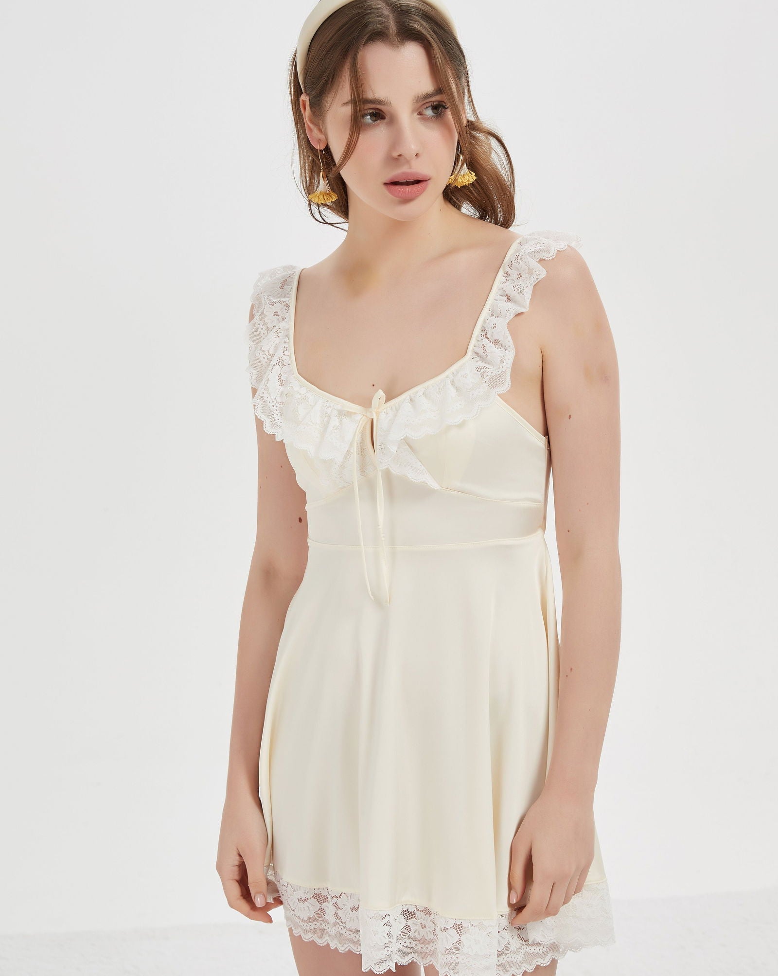 Ivory Lace Dream Nightdress - Risette 