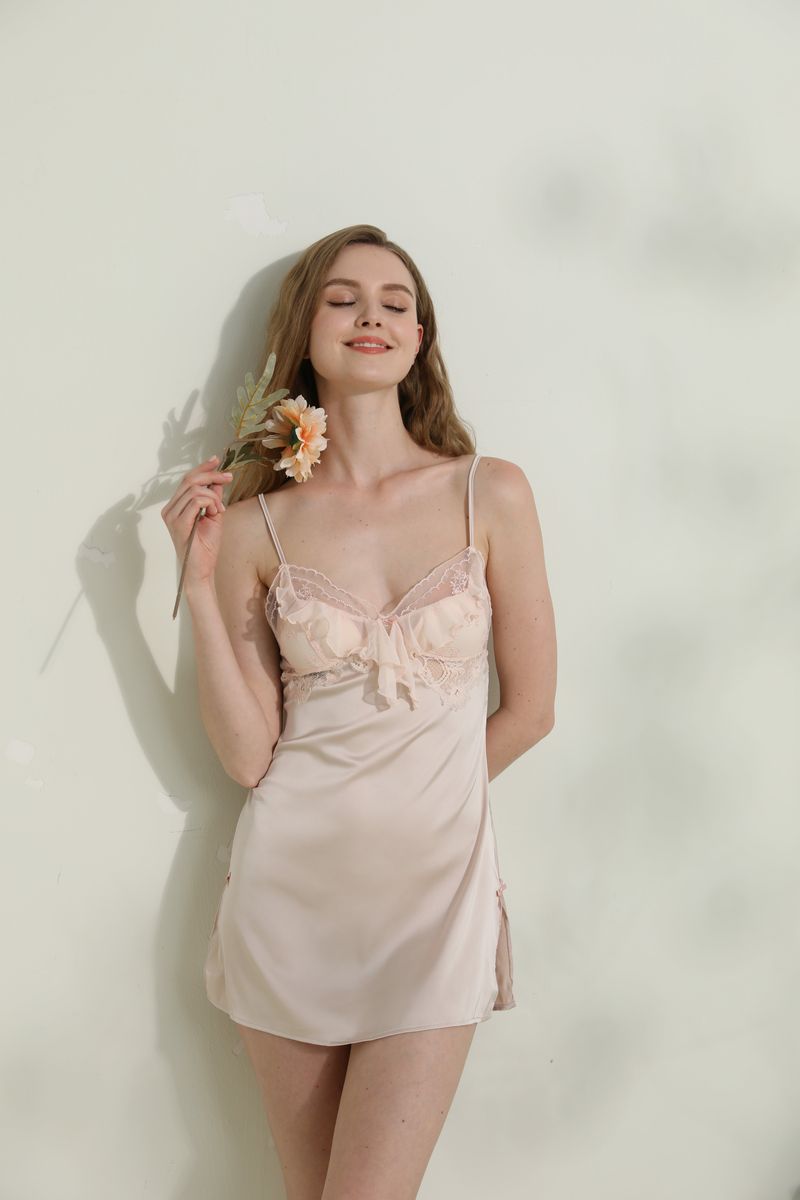 Rosy Silk and Lace Sleepwear - Risette 