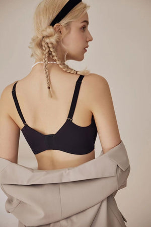 Sexy Laced Wireless Bra with Seamless Underwear Lingerie Set - Risette 