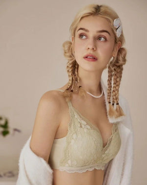 Sexy Laced Wireless Bra with Seamless Underwear Lingerie Set - Risette 