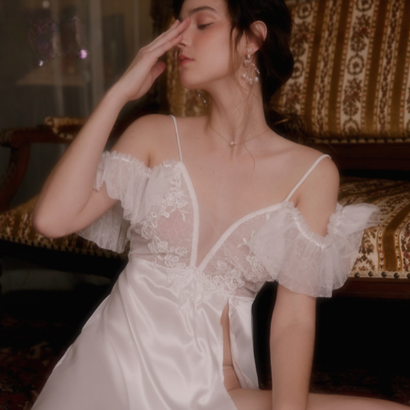White Fairylike Silky Nightdress with High Slit - Risette 