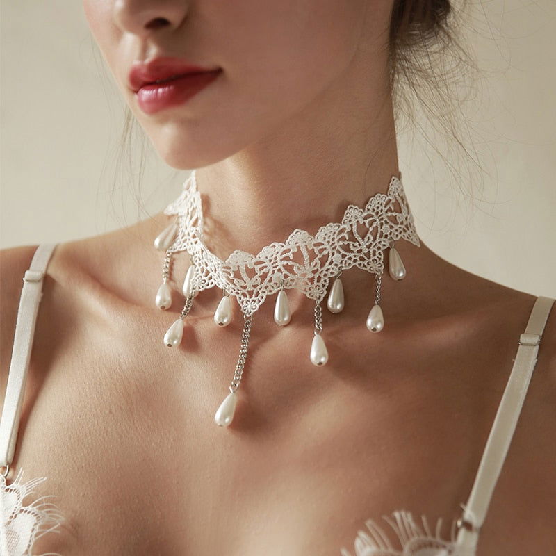 White Gothic Silver Plated Choker with Diamond Drops - Risette 