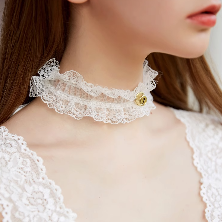 White Vintage Elegance Lace Choker - Risette 